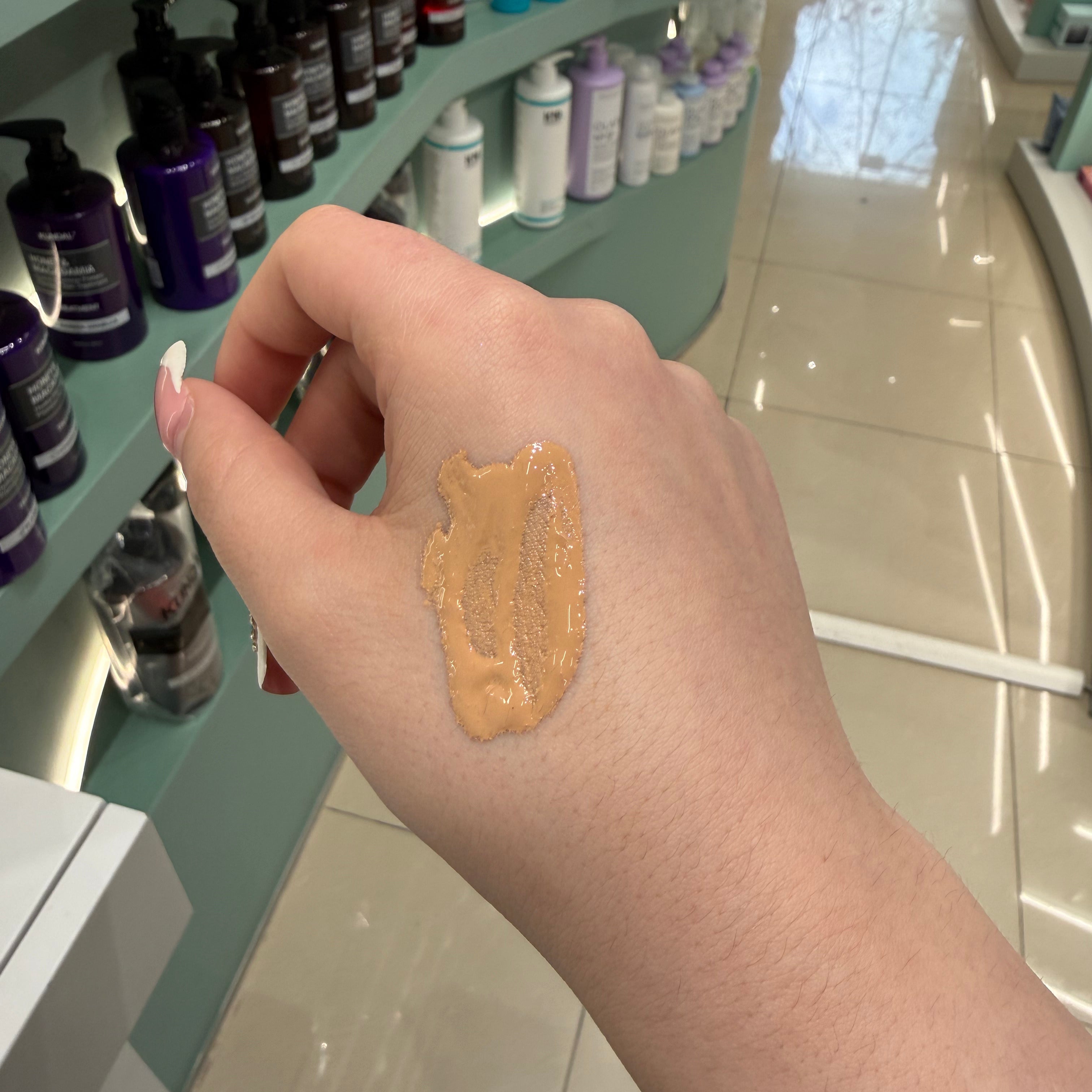 Natasha Denona HY-Glam Foundation - N8 (Pa kuti)
