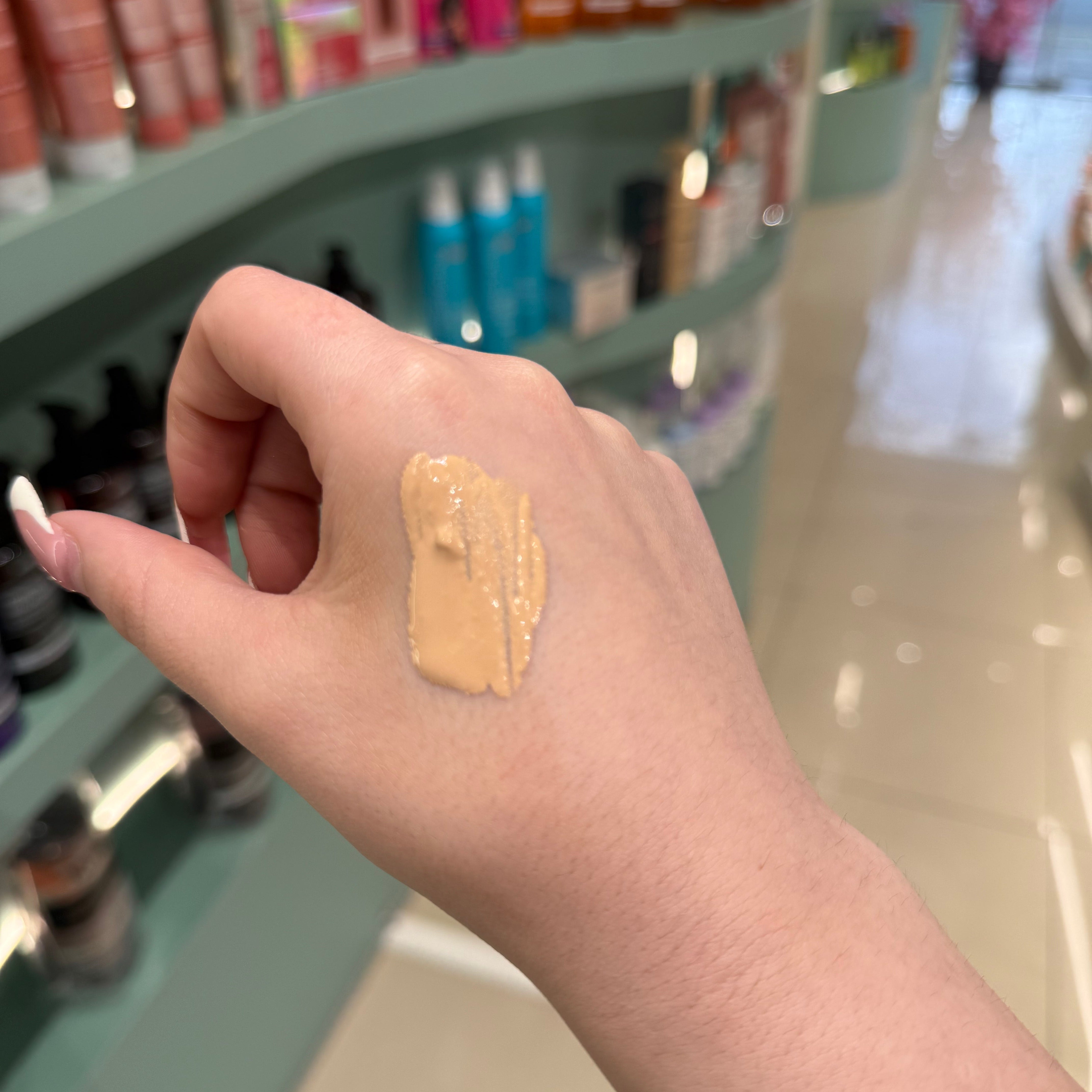 Ysl All Hours Foundation For Matte Finish LC5