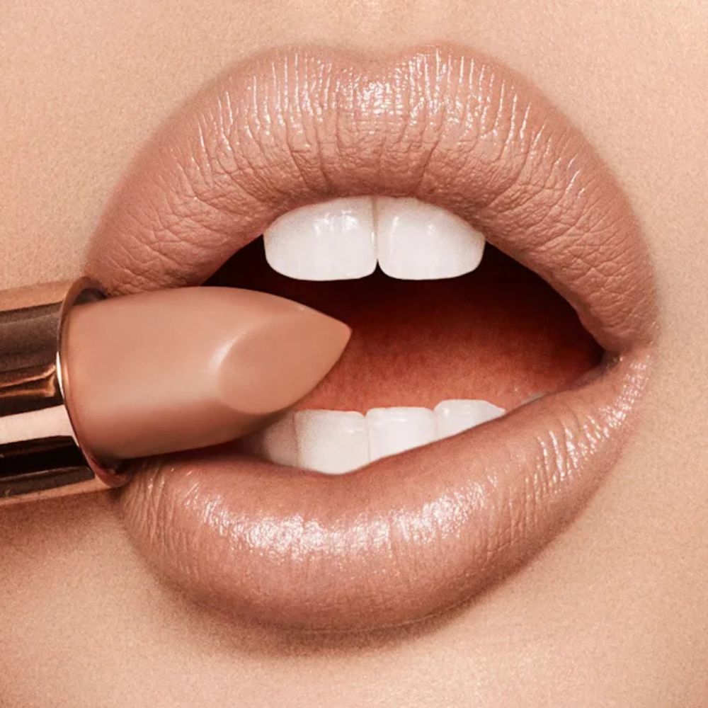 Charlotte Tilbury Kissing - Yes Honey